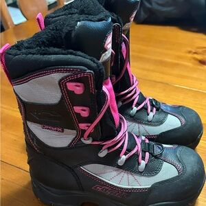 CastleX Black and Pink Women’s Snow Boots 7